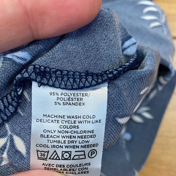 Ann Taylor Floral Tie Knot High Neck Sleeveless Blouse size Medium - Picture 6 of 9